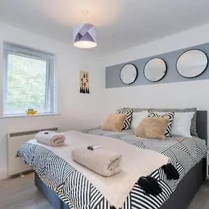 https://forest-view-apartment-private-balcony.tophotelsbath.com